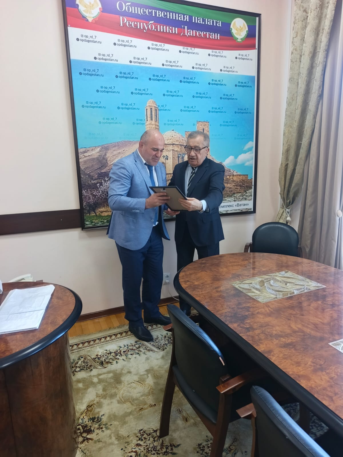 Награждение министра по физической культуре и спорту Республики Дагестан - Сажида Сажидова